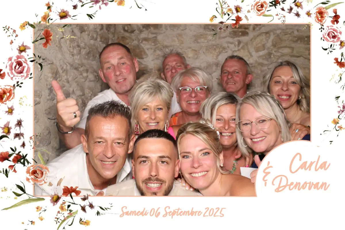 borne-selfie-ardennes08-16 location borne selfie photobooth borne photo selfiebooth photomaton ardennes 08 Charleville-Mézières Sedan Carignan Rethel mariage anniversaire entreprise pas cher tarif