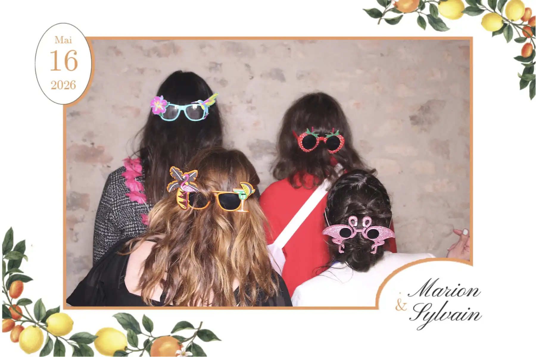 borne-selfie-ardennes08-38 location borne selfie photobooth borne photo selfiebooth photomaton ardennes 08 Charleville-Mézières Sedan Carignan Rethel mariage anniversaire entreprise pas cher tarif
